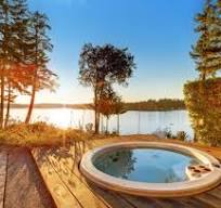huisje met buiten jacuzzi