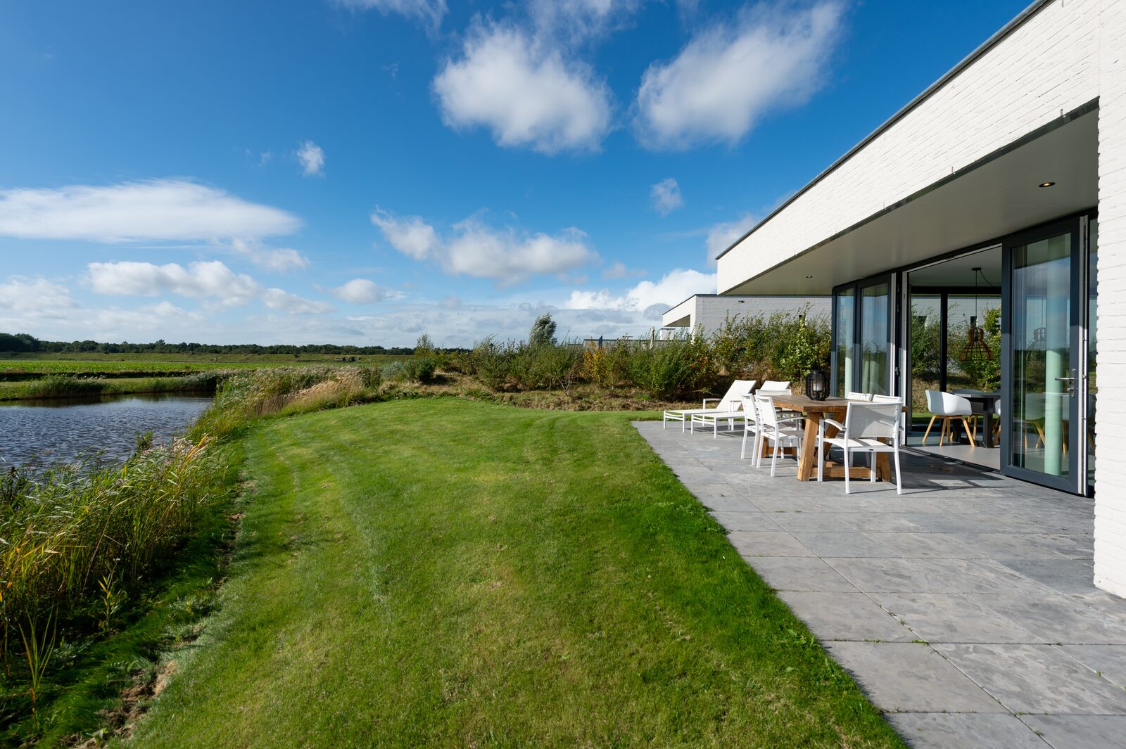 luxe vakantievilla aan zee