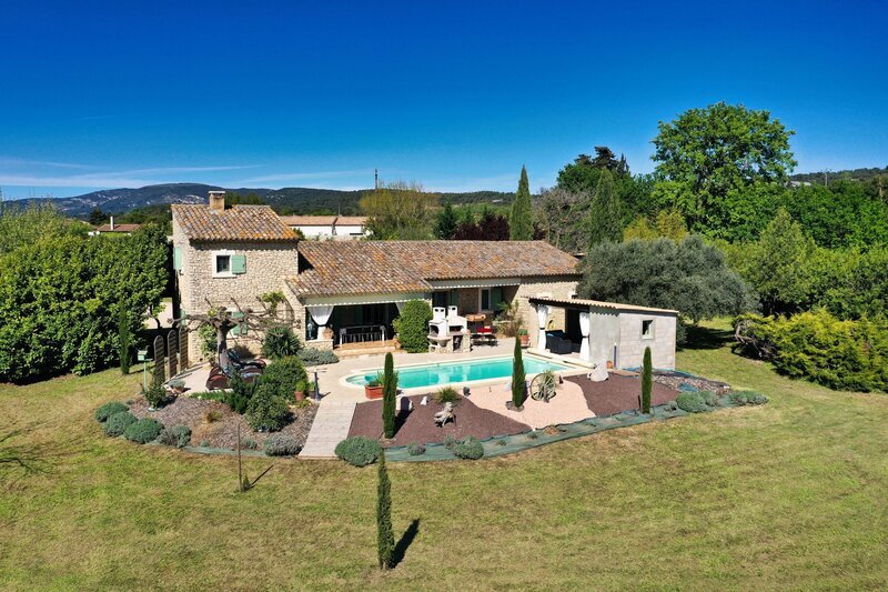 luxe vakantiewoning met zwembad