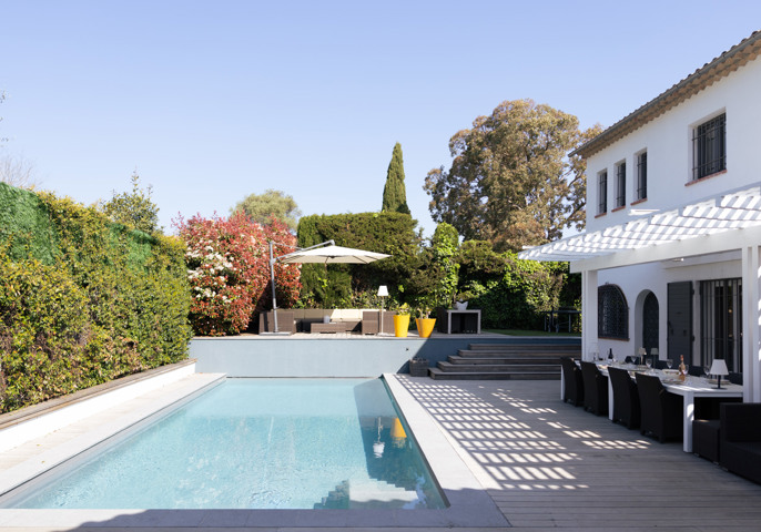 luxe villa huren met zwembad