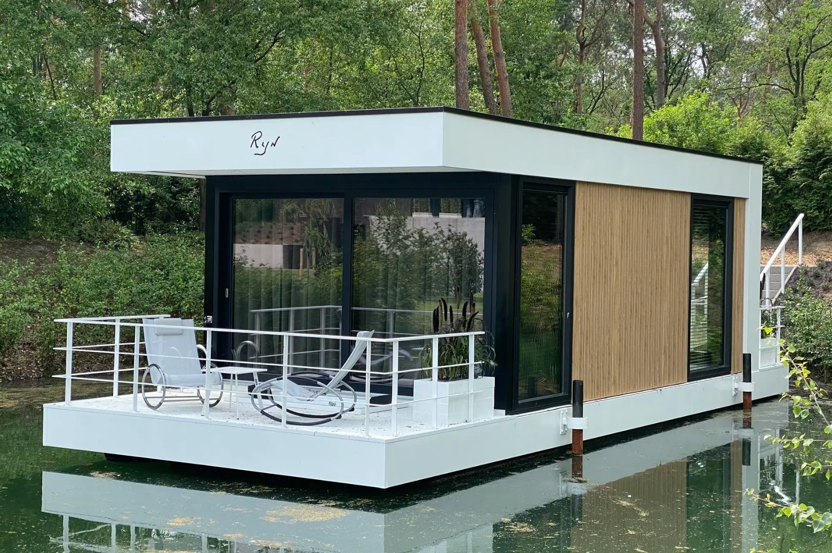 luxe vakantiehuis aan water