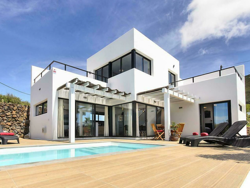 super luxe villa huren